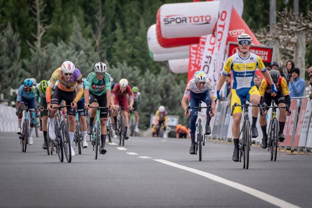 61st Presidential Cycling Tour of Turkiye ANKARA, TURKIYE - MAY 3: Australian athlete Sebastian Berwick celebrates after winning the eighth stage of the Presidential Cycling Tour of Turkiye 2026 (TUR 2026) on the Ankara-Ankara route in Ankara, Turkiye, on May 3, 2026. The race, held for the 61st time, is included in the Union Cycliste Internationale (UCI) Europe Tour calendar and is Turkiye’s only event in the ProSeries category. Ahmet Serdar Eser Anadolu Ankara Turkey. Editorial use only. Please get in touch for any other usage.  Copyright: x2026xAnadoluxAhmetxSerdarxEserx