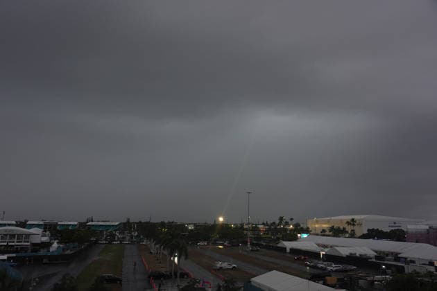 Formula 1 Crypto.com Miami Grand Prix 2026 03.05.2026, Miami International Autodrome, Miami, Formula 1 Crypto.com Miami Grand Prix 2026 ,im Bild Unwetter über der Rennstrecke von Miami
