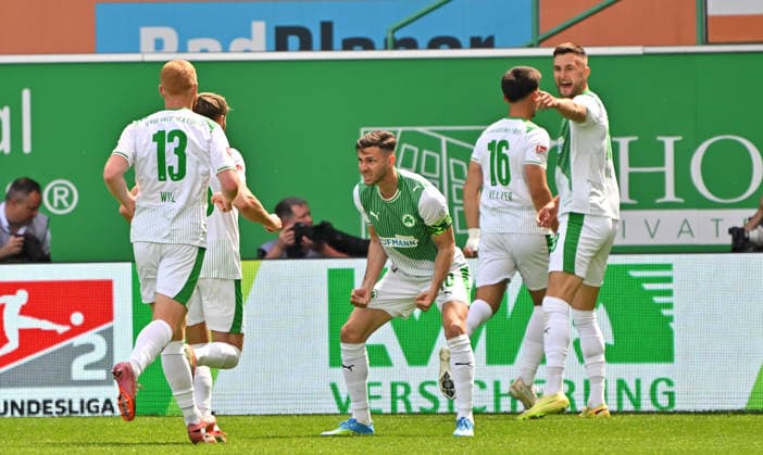 03.05.2026 - Fussball - Saison 2025 2026 - 2. Fussball - Bundesliga - Derby Frankenderby - 32. Spieltag: SpVgg Greuther Fürth ( Kleeblatt ) - 1. FC Nürnberg FCN ( Club ) - Sportfoto Zink MeZi - xmexzix - DFL regulations prohibit any use of photographs as image sequences and or quasi-video - only for editorial use - Torjubel Jubel Freude nach Treffer Tor Torschuß zum 1:0 durch Noel Futkeu (9, SpVgg Greuther Fürth )