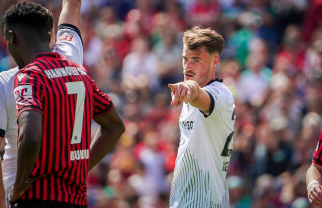 Deutschland: Fussball 2.Bundesliga 2025 2026, 32. Spieltag - Hannover 96 vs Preußen Münster - Heinz von Heiden Arena Stadion (Hannover): Geste, Gestik, Emotion Niko Koulis (Preußen Münster, 24) Hannover