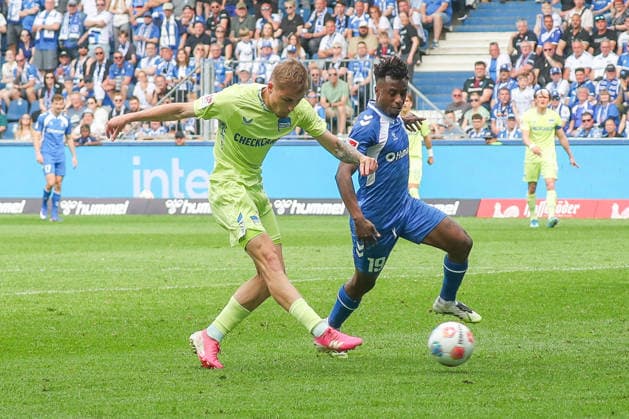 03.05.2026, xgox, Fussball - 2.Bundesliga 1.FC Magdeburg - Hertha BSC Berlin emspor, v.l. Marten Winkler (Hertha, 22) Torschuss, schiesst den Ball aufs Tor, Schuss (DFL DFB REGULATIONS PROHIBIT ANY USE OF PHOTOGRAPHS as IMAGE SEQUENCES and or QUASI-VIDEO) Magdeburg