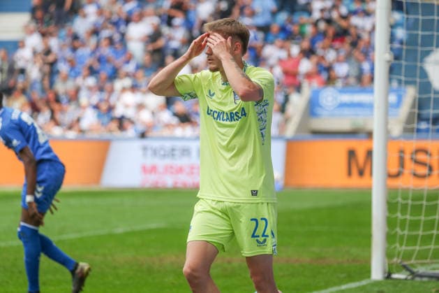 03.05.2026, xgox, Fussball - 2.Bundesliga 1.FC Magdeburg - Hertha BSC Berlin emspor, v.l. Marten Winkler (Hertha, 22) enttaeuscht, schaut enttaeuscht, niedergeschlagen, disappointed (DFL DFB REGULATIONS PROHIBIT ANY USE OF PHOTOGRAPHS as IMAGE SEQUENCES and or QUASI-VIDEO) Magdeburg