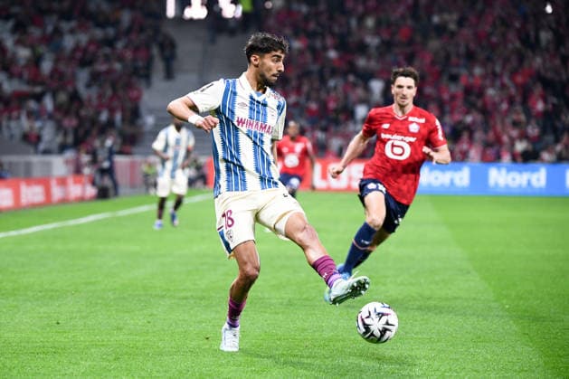 Lille OSC v Le Havre AC - Ligue 1 McDonald s 2025 2026 18 Yanis ZOUAOUI (hac) during the Ligue 1 McDonald s match between Lille and Le Havre at Stade Pierre Mauroy on May 3, 2026 in Lille, France. Lille France  Copyright: xFEPx 776348380