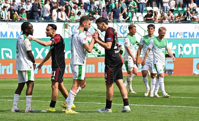 03.05.2026 - Fussball - Saison 2025 2026 - 2. Fussball - Bundesliga - Derby Frankenderby - 32. Spieltag: SpVgg Greuther Fürth ( Kleeblatt ) - 1. FC Nürnberg FCN ( Club ) - Sportfoto Zink MeZi - xmexzix - DFL regulations prohibit any use of photographs as image sequences and or quasi-video - only for editorial use - von links : Noel Futkeu (9, SpVgg Greuther Fürth ) Berkay Yilmaz (21, 1. FC Nürnberg FCN ) Dennis Srbeny (7, SpVgg Greuther Fürth ) Luka Lochoshvili (24, 1. FC Nürnberg FCN ) Felix Klaus (30, SpVgg Greuther Fürth ) Aaron Keller (16, SpVgg Greuther Fürth ) Jomaine Consbruch (14, SpVgg Greuther Fürth ) enttäuscht Enttäuschung nach Spielende