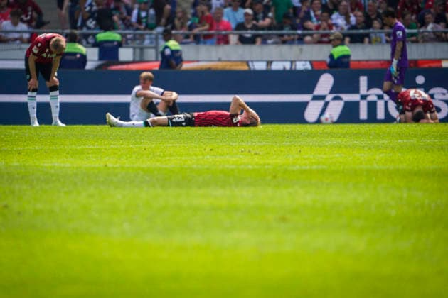 Deutschland: Fussball 2.Bundesliga 2025 2026, 32. Spieltag - Hannover 96 vs Preußen Münster - Heinz von Heiden Arena Stadion (Hannover): Geste, Gestik, Emotion Stefan Teitur ÃžorÃ°arson Stefan Teitur Thordarson (Hannover 96, 23) Hannover