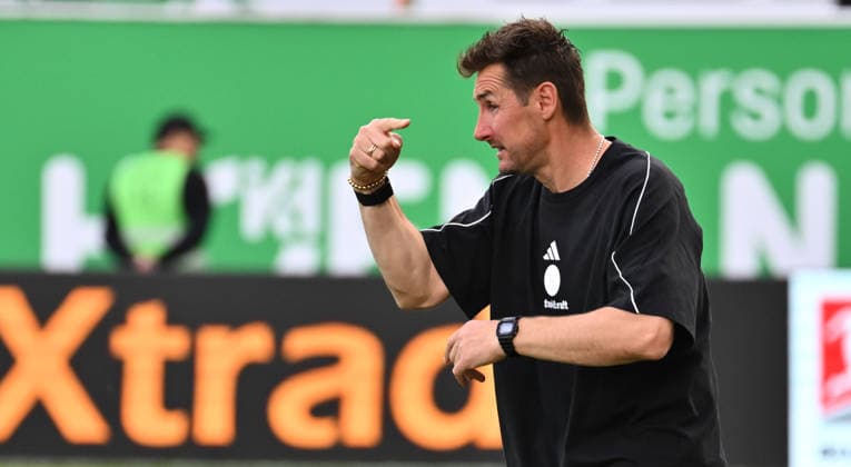 03.05.2026 - Fussball - Saison 2025 2026 - 2. Fussball - Bundesliga - Derby Frankenderby - 32. Spieltag: SpVgg Greuther Fürth ( Kleeblatt ) - 1. FC Nürnberg FCN ( Club ) - Sportfoto Zink - xwoxzix - DFL regulations prohibit any use of photographs as image sequences and or quasi-video - only for editorial use - Miroslav Miro Klose ( Trainer 1. FC Nürnberg FCN )