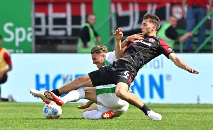 03.05.2026 - Fussball - Saison 2025 2026 - 2. Fussball - Bundesliga - Derby Frankenderby - 32. Spieltag: SpVgg Greuther Fürth ( Kleeblatt ) - 1. FC Nürnberg FCN ( Club ) - Sportfoto Zink MeZi - xmexzix - DFL regulations prohibit any use of photographs as image sequences and or quasi-video - only for editorial use - Felix Klaus (30, SpVgg Greuther Fürth ) Adam Markhiev (6, 1. FC Nürnberg FCN, rechts )