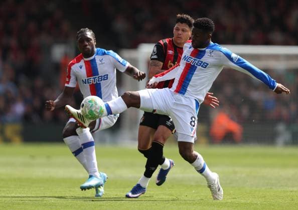 Premier League - AFC Bournemouth v Crystal Palace BOURNEMOUTH, ENGLAND, MAY 03: Jefferson Lerma of Crystal Palace battles for the ball with Evanilson of AFC Bournemouth during the Premier League match between AFC Bournemouth v Crystal Palace at Vitality Stadium, Bournemouth, England, on May 3. (Photo by Daniel Weir) Bournemouth Vitality Stadium England Copyright: xDanielxWeir SportsxPressxPhotox Sportspressphoto_SPR140751