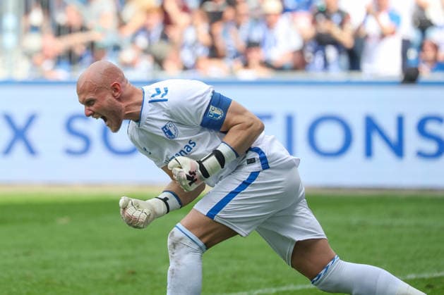 03.05.2026, xgox, Fussball - 2.Bundesliga 1.FC Magdeburg - Hertha BSC Berlin emspor, v.l. Dominik Reimann (Magdeburg, 1) Jubel ueber den Sieg, Jubel nach Spielende (DFL DFB REGULATIONS PROHIBIT ANY USE OF PHOTOGRAPHS as IMAGE SEQUENCES and or QUASI-VIDEO) Magdeburg