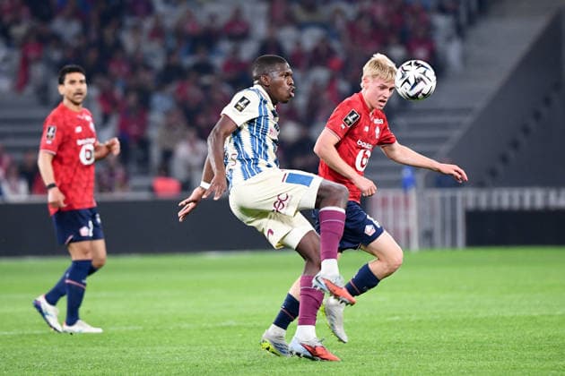 Lille OSC v Le Havre AC - Ligue 1 McDonald s 2025 2026 10 Hakon Arnar HARALDSSON (losc) - 19 Lucas GOURNA DOUATH (hac) during the Ligue 1 McDonald s match between Lille and Le Havre at Stade Pierre Mauroy on May 3, 2026 in Lille, France. Lille France  Copyright: xFEPx 776348380