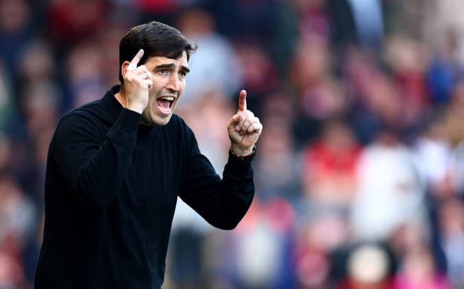 AFC Bournemouth Manager Andoni Iraola. AFC Bournemouth v Crystal Palace, Premier League, Football, Vitality Stadium, Bournemouth , UK - 03 May 2026Bournemouth Vitality Stadium United Kingdom EDITORIAL USE ONLY No use with unauthorised audio, video, data, fixture lists, club league logos or live services. Online in-match use limited to 120 images, no video emulation. No use in betting, games or single club league player publications.  Copyright: xJamesxMarsh Shutterstockx 16854586cj