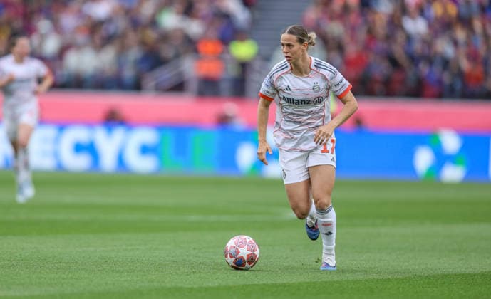 ESP, Barcelona, FC Barcelona, Barca vs FC Bayern München, Women s Champions League, Fussball, UEFA, Spielzeit 2025 2026, Camp Nou, Halbfinale, Rückspiel im Bild: Klara Bühl (Bayern München 17) DFB DFL REGULATIONS PROHIBIT ANY USE OF PHOTOGRAPHS AS IMAGE SEQUENCES AND OR QUASI-VIDEO, 03.05.2026 Copyright: HMBxMedia HendrikxHamelau