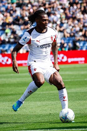 Rafael Leao (Milan) during the italian soccer Serie A match US Sassuolo vs Ac Milan at Mapei Stadium in Reggio Emilia, Italy on May 03, 2026 during US Sassuolo vs AC Milan, Italian soccer Serie A match in Reggio Emilia, Italy, May 03 2026  Copyright: xLucaxDiliberto IPAxSportx xipa-agency.netx xx IPA_74406957 IPA_Agency_IPA74406957