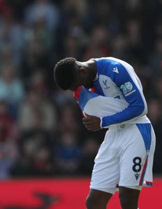 Premier League - AFC Bournemouth v Crystal Palace BOURNEMOUTH, ENGLAND, MAY 03: Jefferson Lerma of Crystal Palace looks disappointed & dejected after scoring an own goal to put AFC Bournemouth 1-0 ahead during the Premier League match between AFC Bournemouth v Crystal Palace at Vitality Stadium, Bournemouth, England, on May 3. (Photo by Daniel Weir) Bournemouth Vitality Stadium England Copyright: xDanielxWeir SportsxPressxPhotox Sportspressphoto_SPR140891