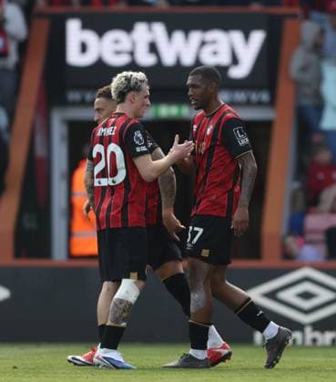 Premier League - AFC Bournemouth v Crystal Palace BOURNEMOUTH, ENGLAND, MAY 03: GOAL 3-0, Rayan of AFC Bournemouth goal celebration with Alex Jimenez of AFC Bournemouth after scoring a goal to put AFC Bournemouth 3-0 ahead during the Premier League match between AFC Bournemouth v Crystal Palace at Vitality Stadium, Bournemouth, England, on May 3. (Photo by Daniel Weir) Bournemouth Vitality Stadium England Copyright: xDanielxWeir SportsxPressxPhotox Sportspressphoto_SPR140892