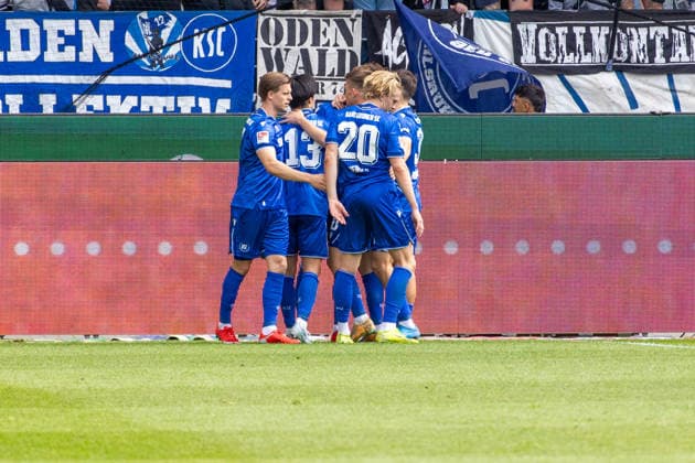 03.05.26 Karlsruher SC - SV Darmstadt Deutschland, Darmstadt, 03.05.26, Fussball, 2. Bundesliga, Karlsruher SC - SV Darmstadt: Karlsruher SC, Juebl Tor 2:1 Fukuda.