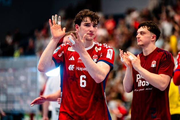 03.05.2026, xdobgx, Handball Daikin HBL, Handball Verein Hamburg HSV - TVB Stuttgart v.l. Elias Kofler (Handball Sport Verein Hamburg, 6) applaudiert, applauds Hamburg