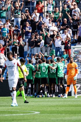 CALCIO - Serie A - US Sassuolo vs AC Milan Sassuolo celebrates after scoring the gol of 2-0 during the italian soccer Serie A match US Sassuolo vs Ac Milan at Mapei Stadium in Reggio Emilia, Italy on May 03, 2026 during US Sassuolo vs AC Milan, Italian soccer Serie A match in Reggio Emilia, Italy, May 03 2026 Reggio Emilia Italy  Copyright: xIPAxSport ABACAx