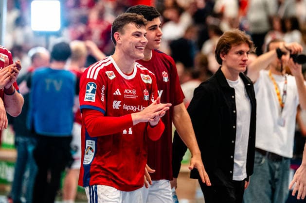 03.05.2026, xdobgx, Handball Daikin HBL, Handball Verein Hamburg HSV - TVB Stuttgart v.l. Nicolaj Jorgensen (Handball Sport Verein Hamburg, 11) lächelnd, freundlicher Gesichtsausdruck, smiling, friendly expression Hamburg