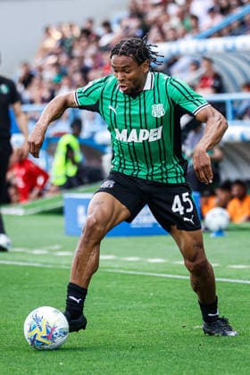 CALCIO - Serie A - US Sassuolo vs AC Milan Armand Lauriente (Sassuolo) during the italian soccer Serie A match US Sassuolo vs Ac Milan at Mapei Stadium in Reggio Emilia, Italy on May 03, 2026 during US Sassuolo vs AC Milan, Italian soccer Serie A match in Reggio Emilia, Italy, May 03 2026 Reggio Emilia Italy  Copyright: xIPAxSport ABACAx