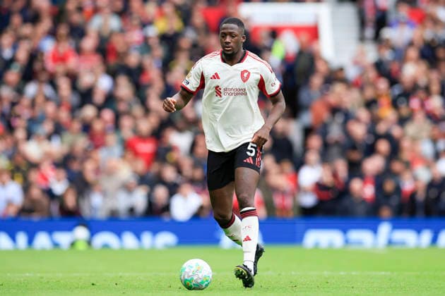 Manchester United, ManU v Liverpool, Premier League Ibrahima Konate (5) of Liverpool controls the ball during the Premier League match between Manchester United and Liverpool at Old Trafford, Manchester, UK on 3 May 2026. Manchester Old Trafford Greater Manchester UK Editorial use only DataCo restrictions apply See www.football-dataco.com , Copyright: xConorxMolloyx PSI-24192-0058