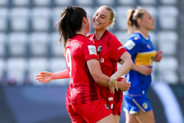 Sophie Nachtigall (SC Freiburg) bejubelt ihren Treffer zum 0:4 mit Svenja Foelmli (SC Freiburg), Google Pixel Frauen-Bundesliga, FC Carl Zeiss Jena v SC Freiburg, ad hoc Arena am 03. May 2026 in Jena, Deutschland. (Foto von Marco Steinbrenner DeFodi Images) Sophie Nachtigall (SC Freiburg) celebrates after scoring her teams fourth goal with Svenja Foelmli (SC Freiburg), Google Pixel Frauen-Bundesliga, FC Carl Zeiss Jena v SC Freiburg, ad hoc Arena, May 3, 2026 in Jena, Germany. (Photo by Marco Steinbrenner DeFodi Images) DFB DFL REGULATIONS PROHIBIT ANY USE OF PHOTOGRAPHS AS IMAGE SEQUENCES AND OR QUASI-VIDEO. -