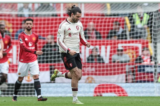 Premier League: Manchester United, ManU v Liverpool Dominik Szoboszlai of Liverpool celebrates his goal to make it 2-1 during the Premier League match Manchester United vs Liverpool at Old Trafford, Manchester, United Kingdom on 03 May 2026 (Photo by Mark Cosgrove News Images) Manchester Old Trafford Greater Manchester United Kingdom Copyright: xMarkxCosgrove NewsxImagesx