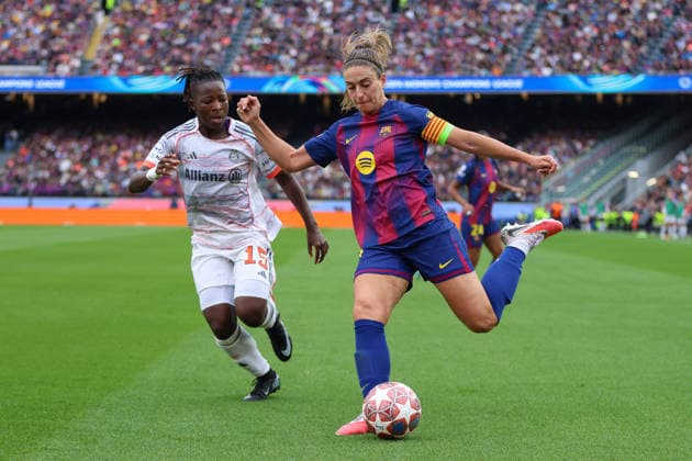 BARCELONA, SPAIN, MAY 3: Alexia Putellas (11 FC Barcelona, Barca crosses the ball during the UEFA Womens Champions League match between FC Barcelona and Bayern Munich at Spotify Camp Nou on May 3rd, 2026 in Barcelona, Spain (Photo by Alexander Canillas Sports Press Photo) Copyright: xAlexanderxCanillas SPPx Sportspressphoto_SPR140932
