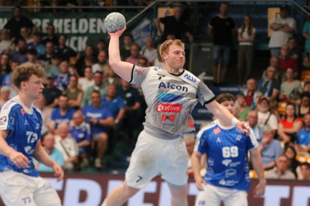 03.05.2026 Handball Herren 2025 2026 2. Handball-Bundesliga 30. Spieltag Dessau-Roßlauer HV 06 - TV Großwallstadt Anhalt Arena Dessau Patrick Gempp (Großwallstadt, 7, weiß) beim Torwurf. Dessau-Roßlau Sachsen-Anhalt Deutschland