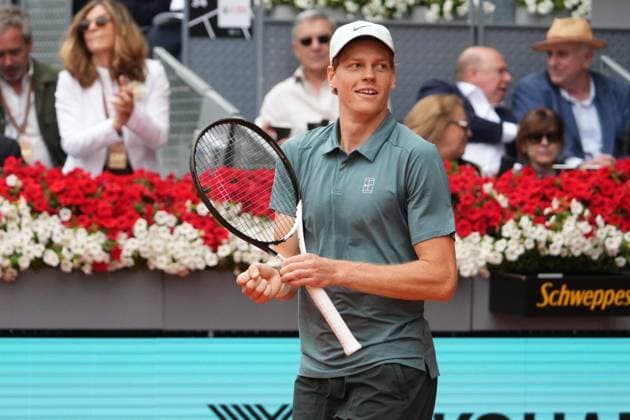 Alexander Zverev, of Germany to Jannik Sinner, of Italy, during their men s singles tennis final match at the Madrid Open tennis tournament in Madrid, Spain, Sunday, May 3, 2026 Cordon Press 