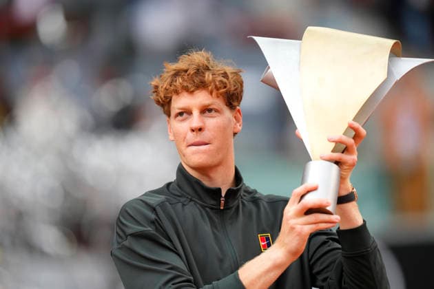 Mutua Madrid Open - Day Fourteen Jannik Sinner of Italy celebrates the victory after winning again Alexander Zverev of Germany during Men s Singles final match on Day Fourteen of the Mutua Madrid Open 2026, ATP, Tennis Herren Masters 1000 and WTA, Tennis Damen 1000 tournament celebrates at La Caja Magica on May 3, 2026 in Madrid, Spain. Madrid Spain  Copyright: xJosexBretonx originalFilename:bretonhernandez-mutuamad260503_npbTk.jpg
