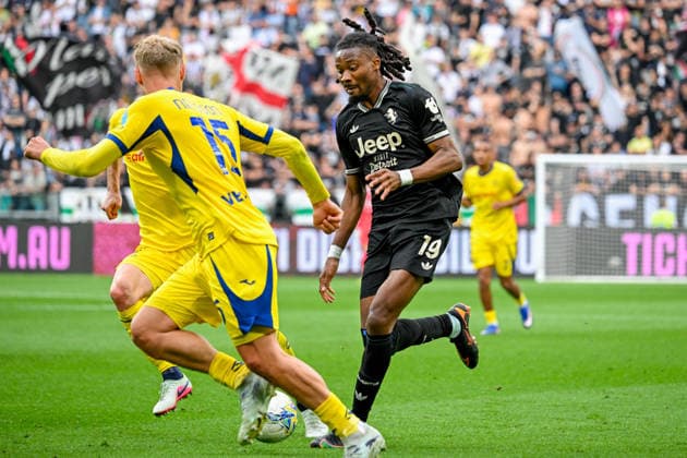 Juventus Khephrem Thuram fights for the ball during the Serie A soccer match between Juventus and Hellas Verona at the Allianz Stadium in Turin, Italy - Sunday, May 03, 2026. - Soccer .  Copyright: xTanoxPecoraro LaPressex