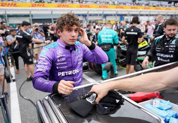 Mercedes-AMG Petronas driver Kimi Antonelli of Italy makes final preparations before the start of the Formula One Miami Grand Prix at the Miami International Autodrome in Miami Gardens, Florida on Sunday, May 3, 2026.  MIA20260503904 GREGxNASH