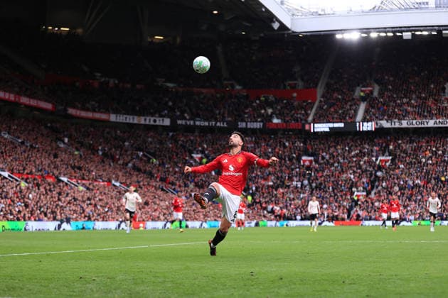 Football - Premier League - Manchester United, ManU v Liverpool 3rd May 2026 - Premier League - Manchester United v Liverpool - Bruno Fernandes of Manchester United controls a high ball - Photo: Simon Stacpoole Offside. Manchester UK Copyright: xSimonxStacpoolexOffside