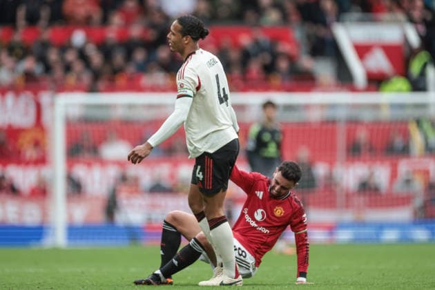 Premier League: Manchester United, ManU v Liverpool Virgil van Dijk of Liverpool helps Bruno Fernandes of Manchester United to his feet during the Premier League match Manchester United vs Liverpool at Old Trafford, Manchester, United Kingdom on 03 May 2026 (Photo by Mark Cosgrove News Images) Manchester Old Trafford Greater Manchester United Kingdom Copyright: xMarkxCosgrove NewsxImagesx