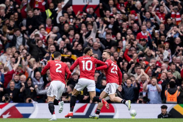 Matheus Cunha of Manchester United, ManU (C), Diogo Dalot of Manchester United (L) and Luke Shaw of Manchester United (R) during the Premier League 2025-26 football match between Manchester United and Liverpool at Old Trafford, Manchester, England (Photo by Will Palmer Sports Press Photo) Copyright: xWillxPalmer SportsxPressxPhotox Sportspressphoto_SPR141122
