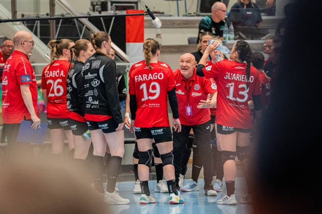 HSG Blomberg-Lippe (GER) vs. Thueringer HC (GER), Handball, 1. Handball Bundesliga Frauen, Halbfinale, Spiel 2, 3.5.2026, Saision 2025 2026, Bad Langensalza Herbert Mueller (Thueringer HC, Trainer) bei einer Auszeit Bad Langensalza Salza-Halle Deutschland