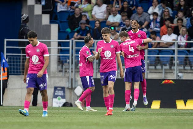 FOOTBALL : Racing de Strasbourg vs Toulouse FC - ligue 1 - Strasbourg - 03 05 2026 Joie des joueurs de l equipe de Toulouse FC apres le but deEmersonn Correia da Silva 20 (Toulouse FC)  Copyright: xelyxandroxcegarrax