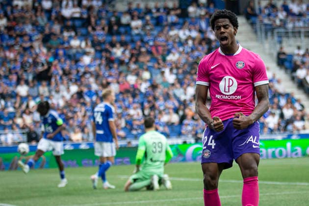 FOOTBALL : Racing de Strasbourg vs Toulouse FC - ligue 1 - Strasbourg - 03 05 2026 Joie des joueurs de l equipe de Toulouse FC apres le but de Dayann Methalie 24 (Toulouse FC)  Copyright: xx