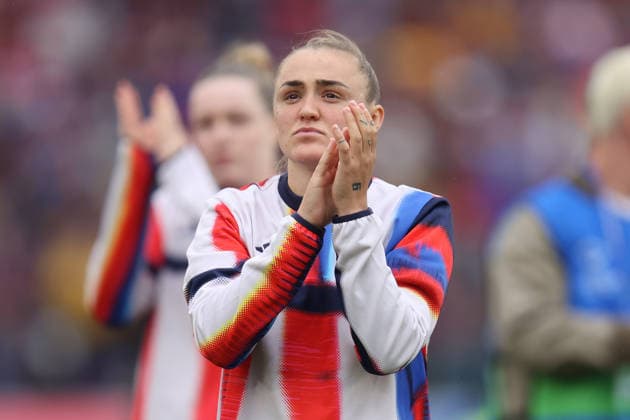 BARCELONA, SPAIN, MAY 3: Georgia Stanway (31 Bayern Munich) applauds the fans during the UEFA Womens Champions League match between FC Barcelona, Barca and Bayern Munich at Spotify Camp Nou on May 3rd, 2026 in Barcelona, Spain (Photo by Alexander Canillas Sports Press Photo) Copyright: xAlexanderxCanillas SPPx Sportspressphoto_SPR141160
