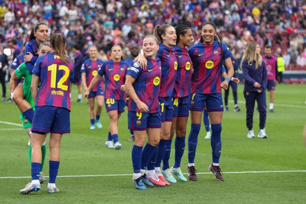 BARCELONA, SPAIN, MAY 3: Claudia Pina (9 FC Barcelona, Barca , Alexia Putellas (11 FC Barcelona), Esmee Brugts (24 FC Barcelona) and Salma Paralluelo (7 FC Barcelona) celebrate in front of the fans during the UEFA Womens Champions League match between FC Barcelona and Bayern Munich at Spotify Camp Nou on May 3rd, 2026 in Barcelona, Spain (Photo by Alexander Canillas Sports Press Photo) Copyright: xAlexanderxCanillas SPPx Sportspressphoto_SPR141168