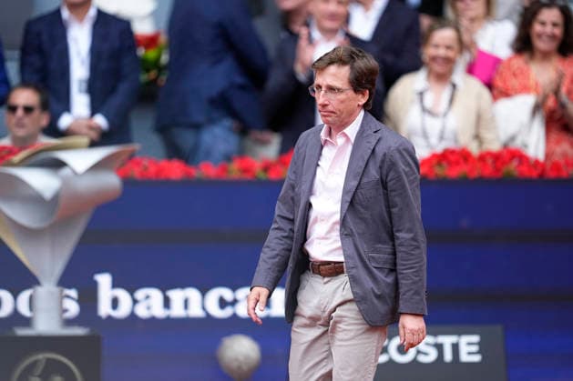 May 3, 2026, Madrid, Madrid, Spain: Jose Luis Martinez-Almeida, Mayor of Madrid, during the trophy ceremony after the match between Jannik Sinner of Italy and Alexander Zverev of Germany during the Men s Singles Final of Mutua Madrid Open 2026 at La Caja Magica on May 03, 2026 in Madrid, Spain. Mutua Madrid Open 2026 - Day 14  - ZUMAa181 20260503_zaa_a181_401 Copyright: xOscarxJ.xBarrosox