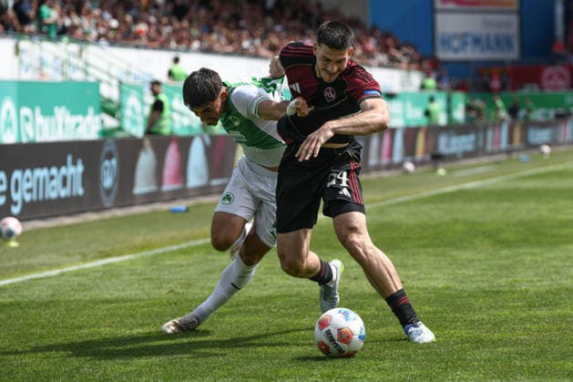 276. Frankenderby: SpVgg Greuther Fuerth vs. 1.FC Nürnberg Football, 2nd Bundesliga 276. Frankenderby: SpVgg Greuther Fuerth vs. 1.FC Nürnberg 3 May 2026 Sportpark Ronhof Thomas Sommer, Fuerth, Germany Image: (fLTR) Aaron Keller (Fürth), Luka Lochoshvili (Nürnberg) DFL regulations prohibit any use of photographs as image sequences and or quasi-video Copyright: xPresseFotoxEvansx xRyanxEvansx