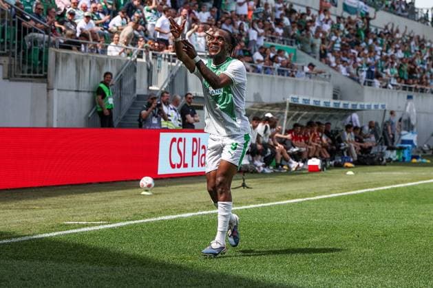 Jubel bei Noel Futkeu 9 (Spvgg Greuther Fuerth) nach dem 1:0, Emotion, Freude, SpVgg Greuther Fuerth vs. 1. FC Nuernberg, Fussball, Maenner, 2. Bundesliga, DFL, Saison 2025 2026, 32. Spieltag, Rueckrunde, 03.05.2026 DFB regulations prohibit any use of photographs as image sequences and or quasi-video Fuerth Bayern Deutschland