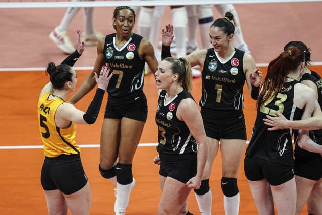 Eczacibasi Dynavit v VakifBank - CEV Women’s Champions League Final Four ISTANBUL, TURKIYE - MAY 3: Players of Vakifbank celebrate a point during CEV Women’s Champions League Final Four final match between Eczacibasi Dynavit and VakifBank at Ulker Sports and Event Hall in Istanbul, Turkiye, on May 3, 2026. Agit Erdi Ulukaya Anadolu Istanbul Turkey. Editorial use only. Please get in touch for any other usage.  Copyright: x2026xAnadoluxAgitxErdixUlukayax