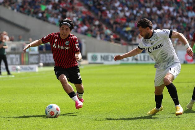 Hannover 96 vs Münster, 2. BL Hannover, 03.05.2026, Fussball - Herren, 2. BL, Saison 2025 2026, Hannover 96 vs Preußen Münster, Daisuke Yokota (Hannover 96), Charalambos Makridis (Münster) (DFL DFB REGULATIONS PROHIBIT ANY USE OF PHOTOGRAPHS as IMAGE SEQUENCES and or QUASI-VIDEO) Heinz von Heiden Arena Niedersachsen Deutschland