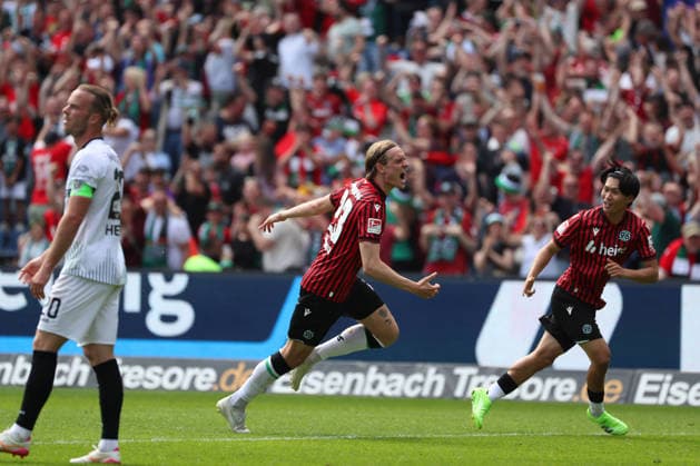 Hannover 96 vs Münster, 2. BL Hannover, 03.05.2026, Fussball - Herren, 2. BL, Saison 2025 2026, Hannover 96 vs Preußen Münster, Stefan Teitur Thordarson (Hannover 96) jubelt nach seinem Tor zum 3:2 (DFL DFB REGULATIONS PROHIBIT ANY USE OF PHOTOGRAPHS as IMAGE SEQUENCES and or QUASI-VIDEO) Heinz von Heiden Arena Niedersachsen Deutschland
