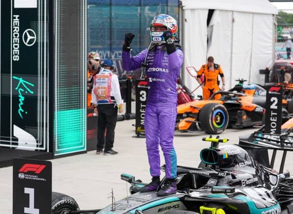 Andrea Kimi Antonelli (Mercedes-AMG Petronas F1 Team, Italien, 12) nach dem Sieg im Rennen. USA, Formel 1 Weltmeisterschaft, Miami Grand Prix, Miami International Autodrome, Miami Gardens, Renntag, Saison 2026, 03.05.2026 USA, Formel 1 Weltmeisterschaft, Miami Grand Prix, Miami International Autodrome, Miami Gardens, Rennen, Saison 2026, 03.05.2026 Miami Gardens Copyright: xEibner-Pressefoto ScottxColemanx EP_SCN