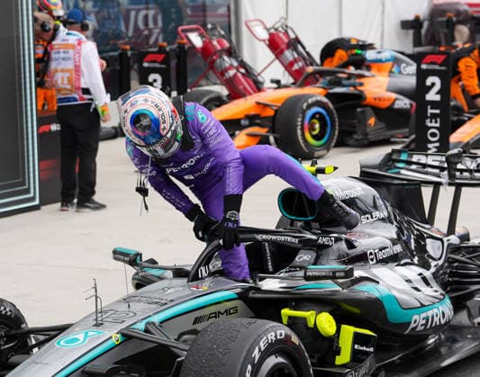 Andrea Kimi Antonelli (Mercedes-AMG Petronas F1 Team, Italien, 12) nach dem Sieg im Rennen. USA, Formel 1 Weltmeisterschaft, Miami Grand Prix, Miami International Autodrome, Miami Gardens, Renntag, Saison 2026, 03.05.2026 USA, Formel 1 Weltmeisterschaft, Miami Grand Prix, Miami International Autodrome, Miami Gardens, Rennen, Saison 2026, 03.05.2026 Miami Gardens Copyright: xEibner-Pressefoto ScottxColemanx EP_SCN