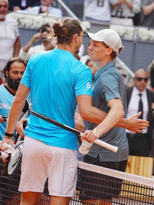 May 3, 2026, Madrid, Bretagne, SPAIN: Jannik Sinner of Italia and Alexander Zverev of Germany during the Mutua Madrid Open 2026, ATP, Tennis Herren Masters 1000 and WTA, Tennis Damen 1000 on03 April 2026 at La Caja Magica in Madrid, Spain - Photo: . TENNIS - MUTUA MADRID OPEN 2026 03 05 2026  - ZUMAl193 20260503_zsp_l193_046 Copyright: xLaurentxLairysx